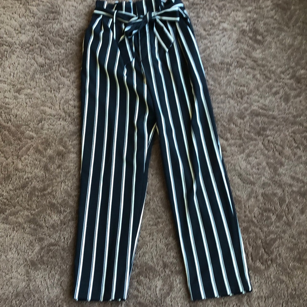 Navy and white paper bag waist pants size 4